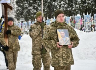 31 грудня на Чернігівщині прощалися із загиблим воїном