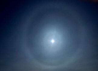 В небе над Киевской областью и столицей виднеется яркое свечение: что это такое (фото)