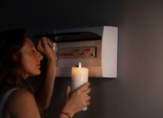 Графики отключения на 19 января: где будет отсутствовать свет более полусуток (фото)