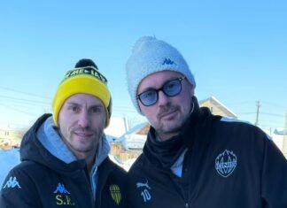 «Тема закрыта»: экс-игроки «Динамо» Милевский и Рыбалка подрались после матча медиалиги (видео)