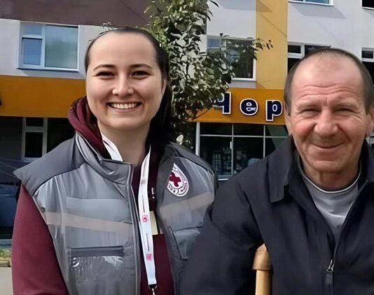 Подружжя з Есмані втратило дім через обстріл: Червоний Хрест допомагає з реабілітацією та документами