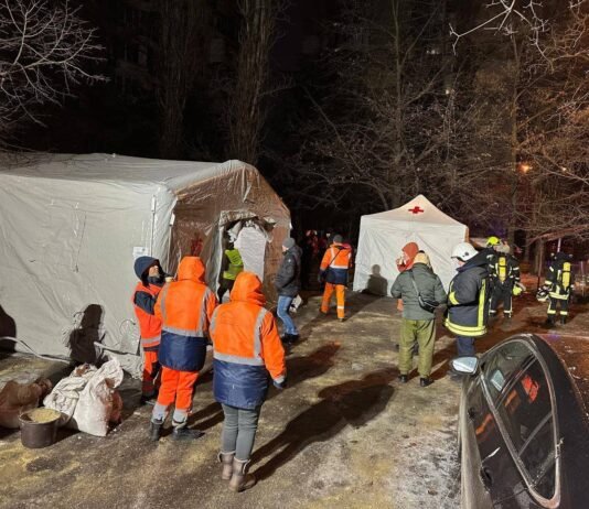 Масована атака дронами по Одесі: 22 постраждалих, під завалами можуть перебувати люди