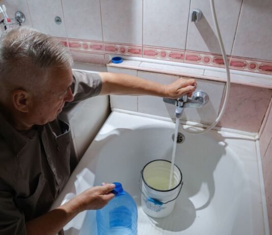 В Киеве восстановили водоснабжение, однако тысячи домов без тепла, — Кличко (видео)