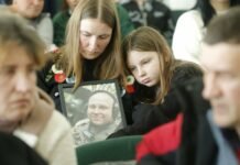 У Чернігові родинам загиблих воїнів вручили державні нагороди