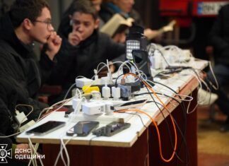 Выключают свет не по графику и почему не надо постоянно звонить в ДТЭК: объяснение YASNO