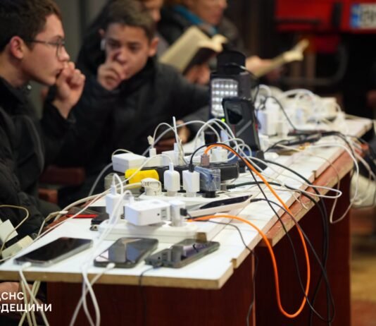 Выключают свет не по графику и почему не надо постоянно звонить в ДТЭК: объяснение YASNO