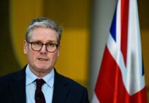 Стармер не збирається йти у відставку на тлі наслідків скандалу з "файлами Епштейна"