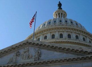 Демократи відмовляються допомогти республіканцям ухвалити пакет фінансування для уникнення "шатдауну" — ЗМІ