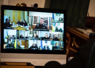 Є удари, немає ударів – все одно сотні будинків у Києві без опалення: Зеленський розкритикував роботу столичної влади