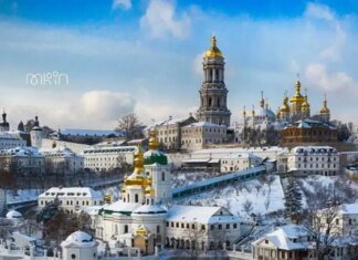 Зима диктує свої правила: Києво-Печерську лавру закрили для відвідування через погоду