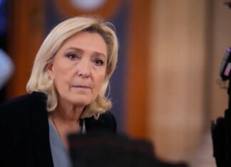 Французькі прокурори вимагають заборонити Марін Ле Пен участь у виборах на п'ять років