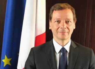 Радник Макрона провів таємні переговори у москві щодо участі Європи у мирному процесі