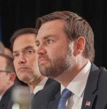 Трамп відмовився займати сторону Венса чи Рубіо як наступника у 2028 році