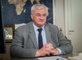 росія намагалася продати Перу "літак-фантом" за $63 млн: Сибіга розкрив деталі афери