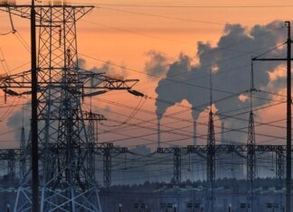 Обстріли та негода спричинили знеструмлення у восьми областях та аварійні відключення – Міненерго