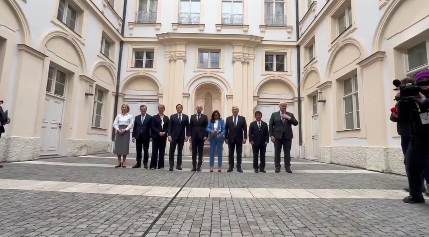 G7 та Україна на рівні голів дипломатії зустрілися для обговорення мирних зусиль та ППО