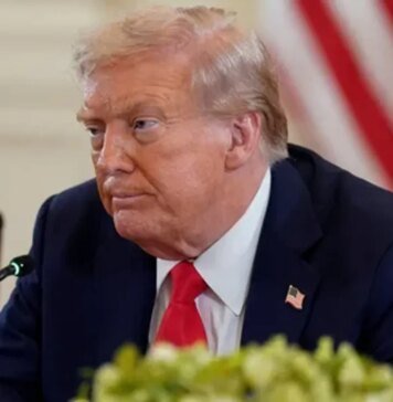 Трамп запровадив глобальні 10-відсоткові мита у відповідь на рішення Верховного суду