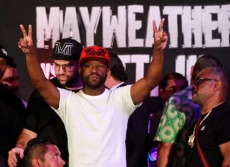 Мейвезер оголосив про повернення у бокс після дев'ятирічної перерви – перший бій з Тайсоном