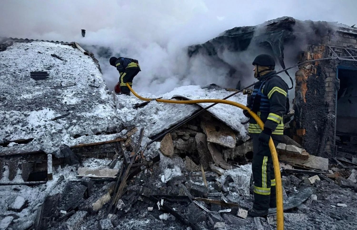 Атака рф на Київщину 22 лютого — одна людина загинула, 8 врятовано