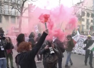У Вероні перед церемонією закриття Олімпіади мітингувальники влаштували протест