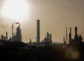 Колумбія не зможе імпортувати венесуельський газ через відсутність американської ліцензії та технічні проблеми