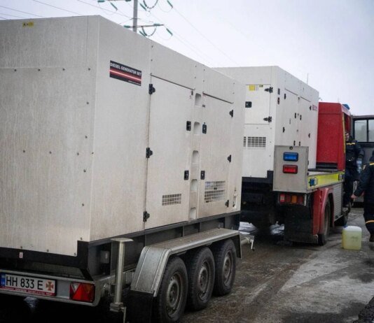 Одещина відновлює електропостачання після російських атак: 18 тисяч абонентів залишаються без світла