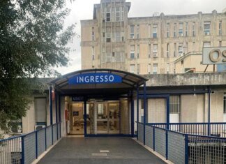 Мафію звинувачують у використанні лікарні Неаполя для шахрайства та незаконного перевезення трупів