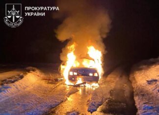 Ворожий дрон атакував цивільне авто на Сумщині, загинули люди