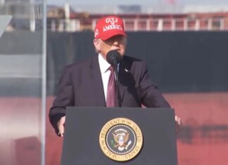 Трамп заявив що має неконституційне право втретє балотуватися в президенти