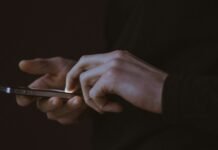 Фейкове оголошення про грошову допомогу коштувало чернігівцю 64 тисячі гривень