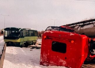 Водій бензовоза заснув за кермом — на Чернігівщині сталася ДТП з маршрутним автобусом