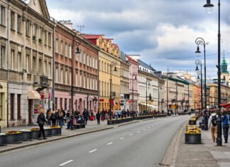 Отъезд украинцев стал одним из рисков для экономики Польши