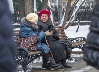 Россия превращается в общество пенсионеров – разведка