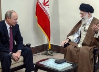 Тонны наличных поездами и кораблем. The Telegraph рассказала, как РФ поставляла миллиарды Ирану