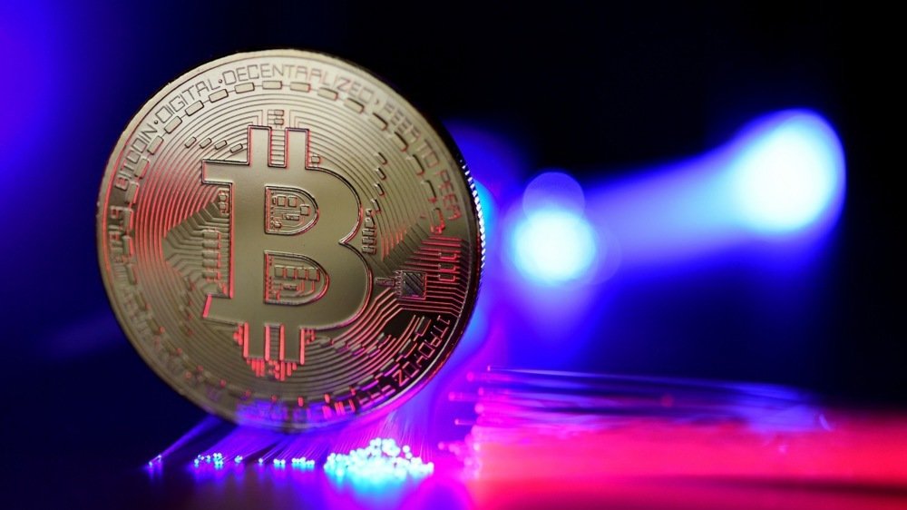 Криптобиржа в Южной Корее случайно раздала пользователям биткоинов на $44 млрд