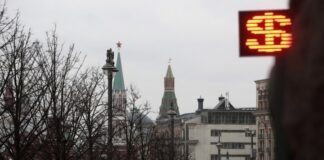 Bloomberg: РФ хочет вернуться к долларовой системе