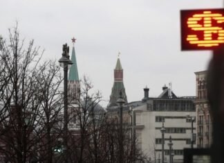 Bloomberg: РФ хочет вернуться к долларовой системе