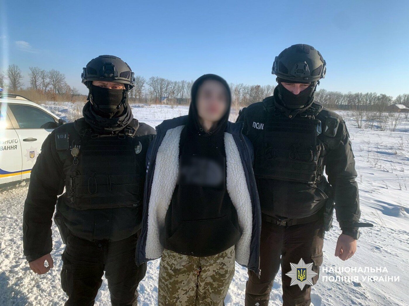 На Чернігівщині затримали чоловіка, який намагався продати РГД та Ф-1 із запалом