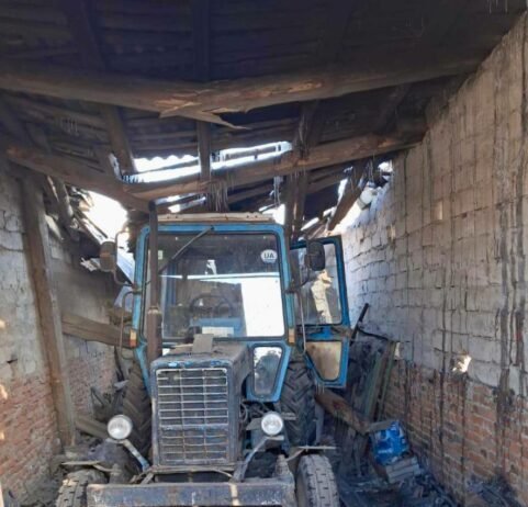 Вісім ударних дронів і ракета: росіяни комбінованим ударом знищили агропідприємство на Чернігівщині (Фото)