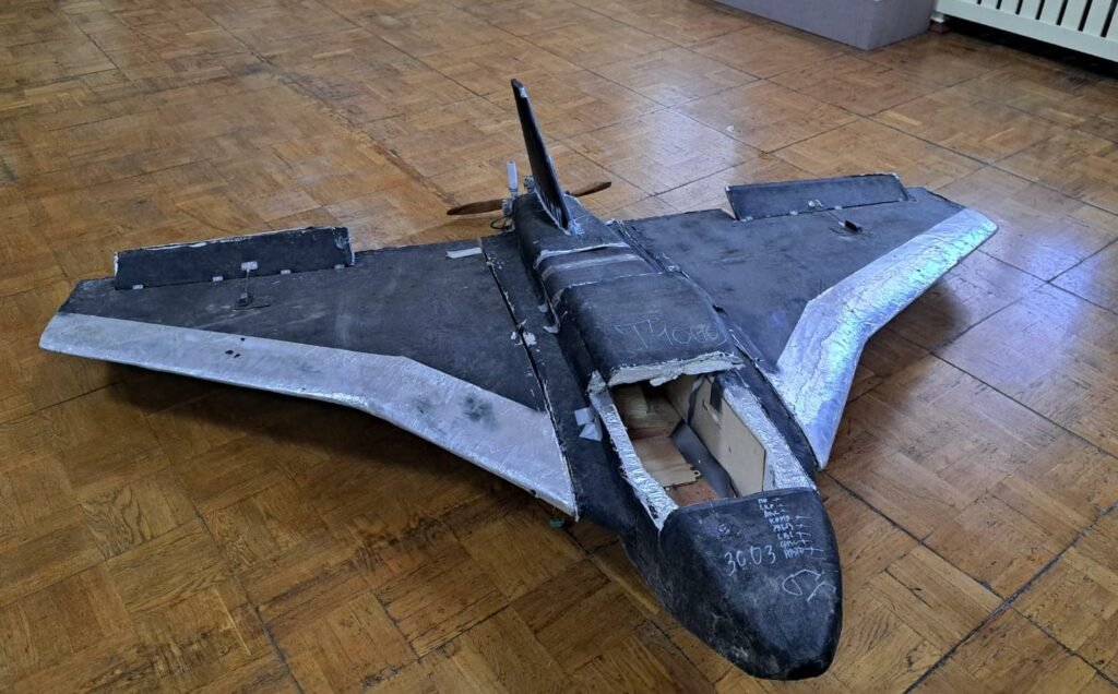 До колекції історичного музею передали безпілотник, збитий над Чернігівщиною (Фото)