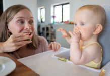 Кабмин упростил процедуру оформления выплат на детей: что изменилось