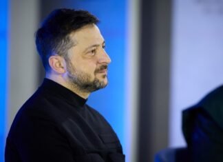 «Они не могут жить в кайфе»: Зеленский объяснил, зачем Украина бьет по российской энергетике