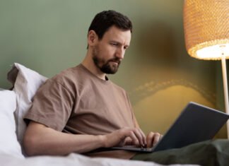 Мужчина раскрыл таинственное исчезновение пенсионера с помощью Google Карт (фото, видео)