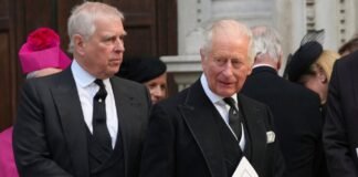 Впервые сам себе будет открывать двери: слуги в новом поместье устроили бывшему принцу Эндрю бойкот