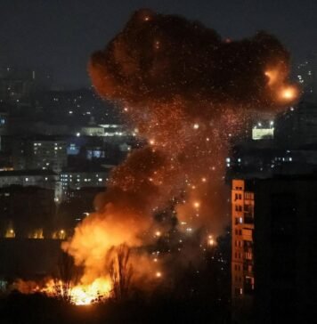 По энергетике Белгорода ударили ракетами: местные сидят без света, тепла и воды (видео)