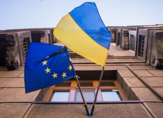 Венгрия заблокировала кредит в 90 млрд евро: Украине грозит дефицит бюджета, — FT
