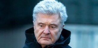 Порошенко в годовщину вторжения: Этот день стал днем памяти, которая обязывает
