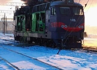 РФ атакує залізницю: під ударами локомотиви та колії на Чернігівщині й Сумщині