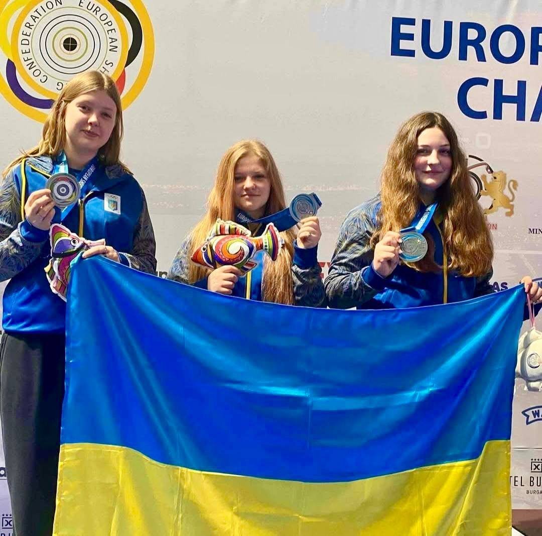 Наші в Болгарії: чернігівські стрільці виграли чотири медалі на чемпіонаті Європи U16/U18