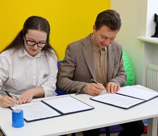 Освіту Чернігова цифровізують: місто співпрацюватиме з партнером Google for Education